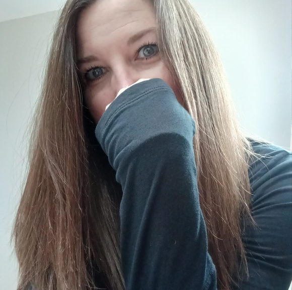 Meet your Posher, Amanda - Picture 1 of 1